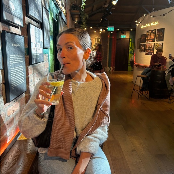 Meet your Posher, Liv - Picture 6 of 9